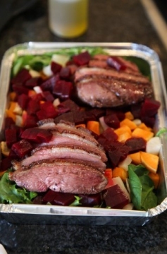 Saladinha com Peito de Pato da Tatjana Pasalic