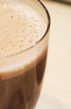 Chocolate Quente com Licor de Laranja