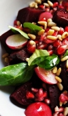 Salada de Beterraba com Romã e Rabanete