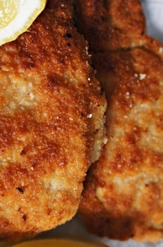 Receita de Bife de Porco à Milanesa  (Schnitzel)