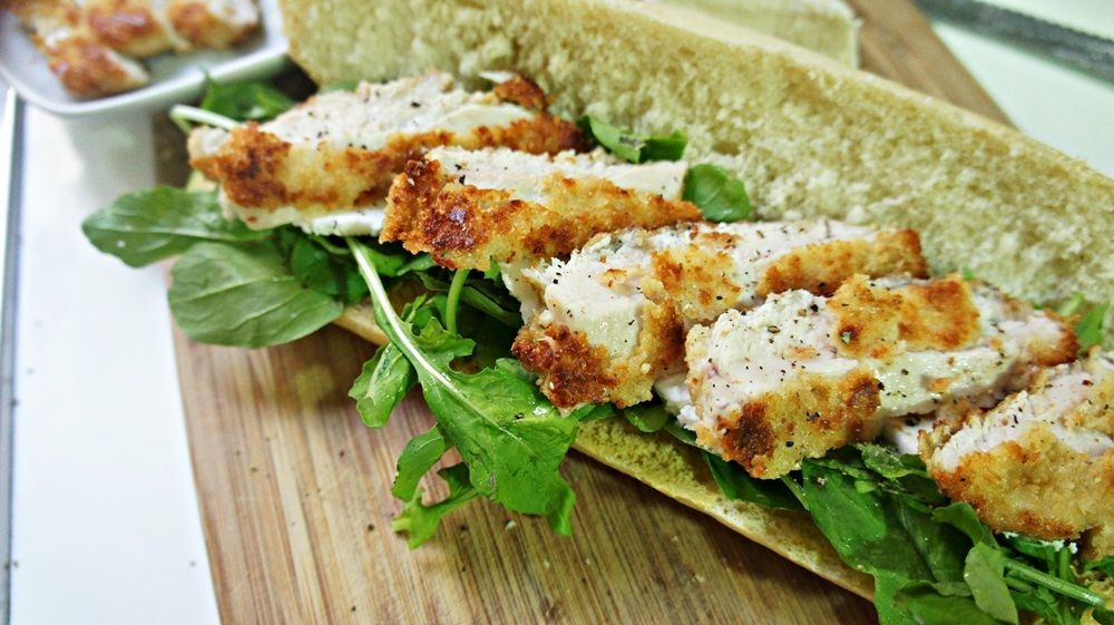 Receita de Sanduíche de Peito de Frango à Milanesa
