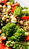 Receita de Salada de Brócolis com Lentilha e Grão de Bico