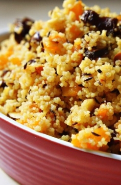 Salada de Cuscuz com Curry e Tamaras Secas