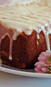 Receita de Bolo Madeira com Cobertura de Açúcar e Limão
