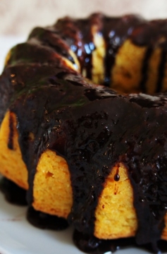 Receita de Bolo de Cenoura com Cobertura de Chocolate Durinha
