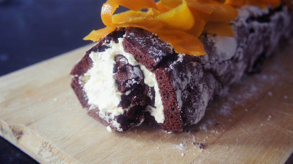 Receita de Rocambole de Chocolate e Laranja Sem Glúten