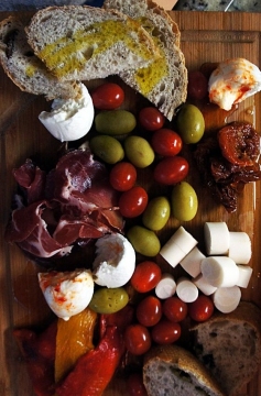 Tábua de Petiscos Delicitas