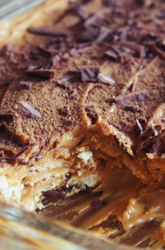 Receita de Torta de Bolacha de Doce de Leite do Destemperados (pronta em 15)