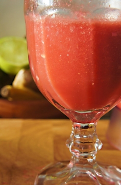 Receita de Suco de Melancia, Morango e Gengibre