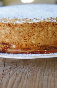 Receita de Bolo de Maçã Russo (Sharlotka)