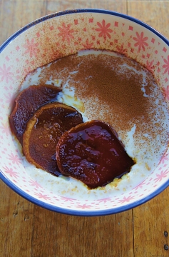 Receita de Mingau de Aveia com Pera Caramelada