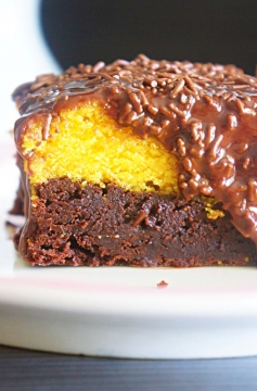 Receita de Bolo de Cenoura com Brownie e Cobertura de Ganache