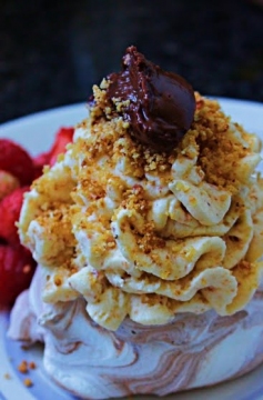 Receita de Pavlova Marmorizada de Chocolate